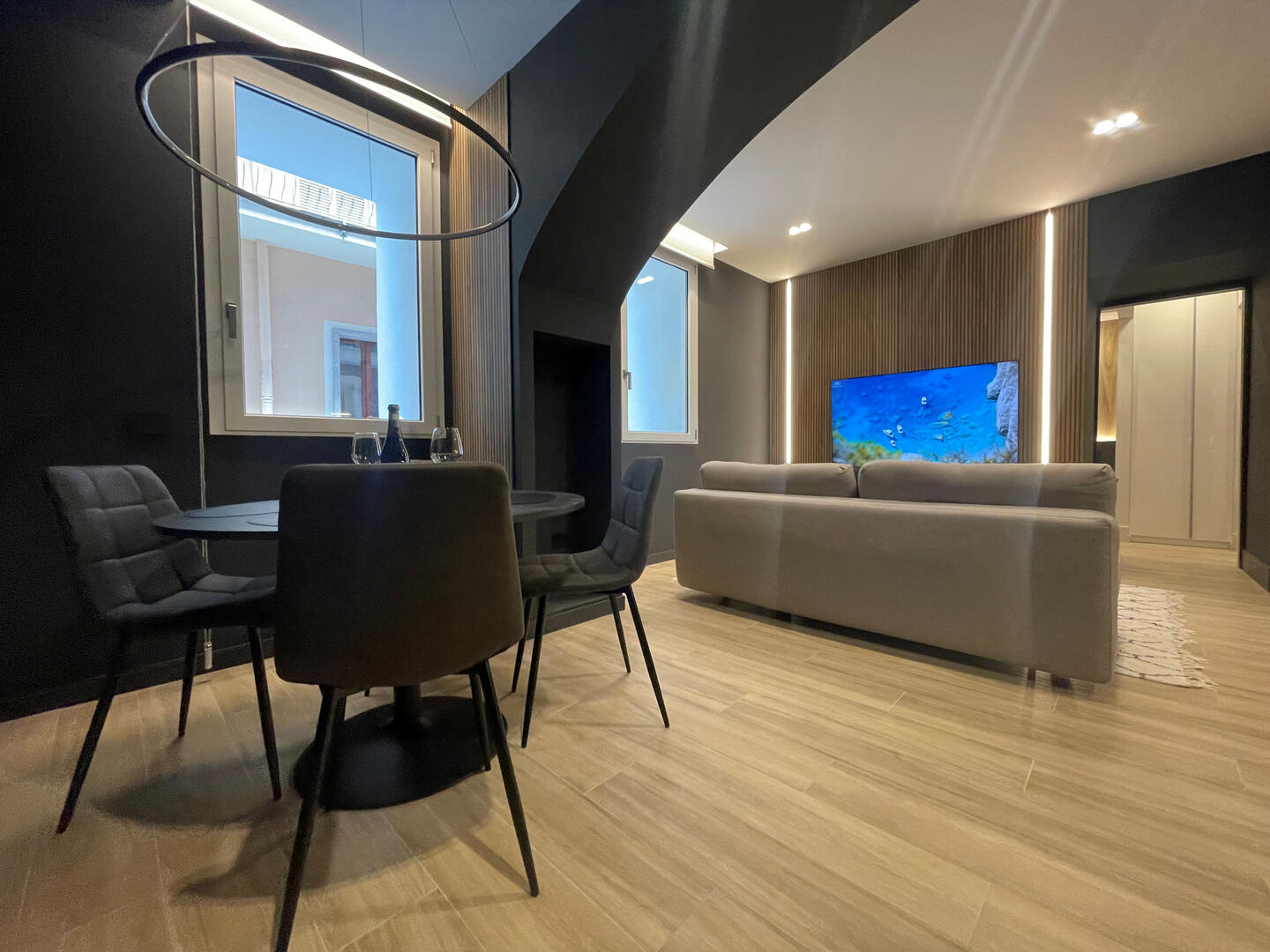 Comfortable and cozy dining table that seats up to 4 people